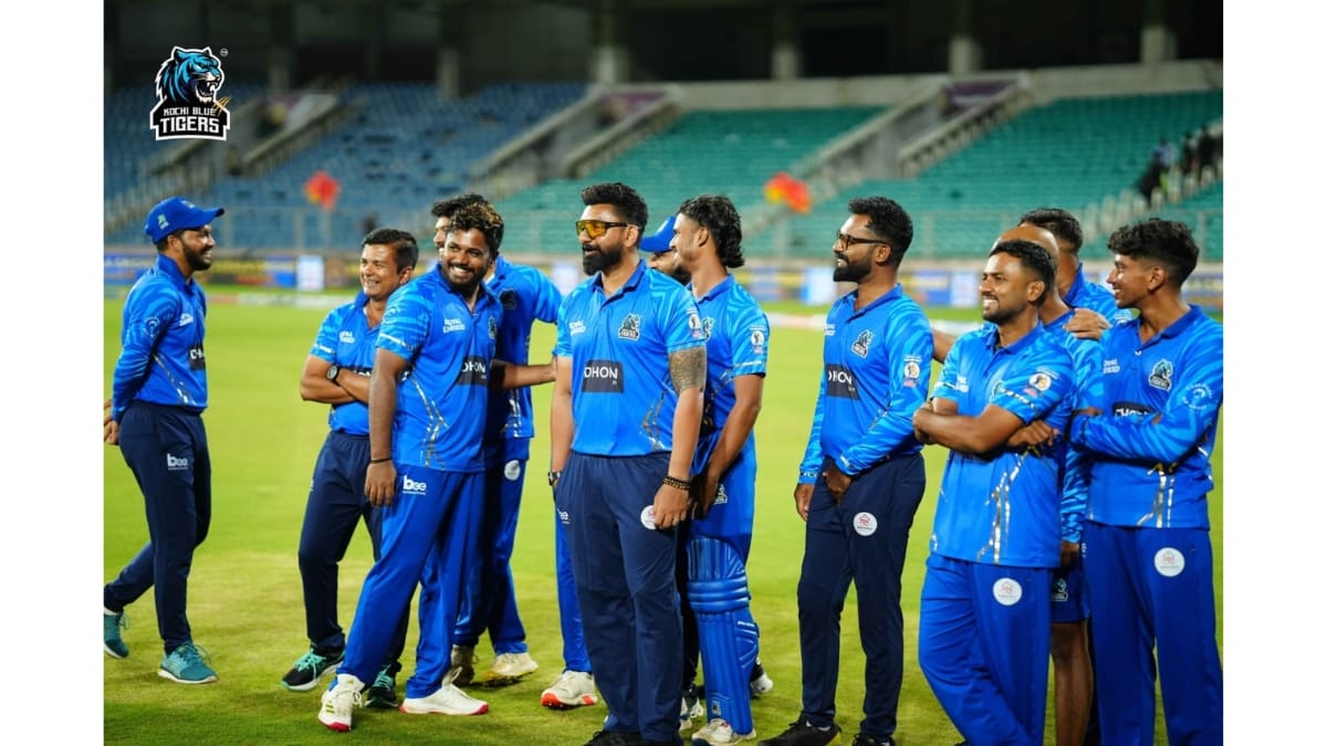 Kochi Blue Tigers Seal Semi-final Spot with Dominant Run