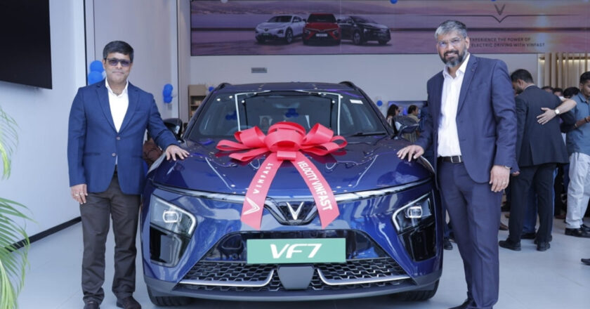 Velocity Fintrust Opens India’s Largest VinFast Showroom in Noida, Unveils VF 6 & VF 7 on World EV Day